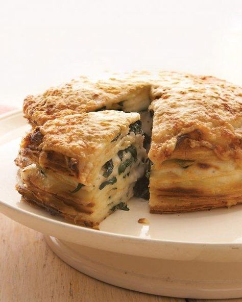 Spinach-Gruyere Gateau de Crepes Recipe Crepes Recipe, Crepe Cake, Crepe Recipes, Brunch Recipes, Love Food, Breakfast Brunch, Diner, Spinach, Slow Cooker