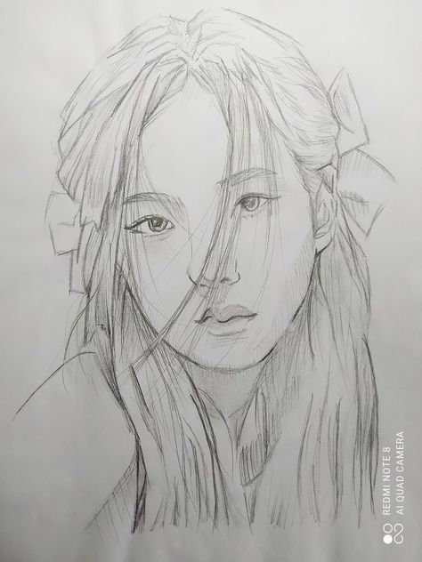 Jisoo Sketch Easy, Jisoo Art Pencil, Jisoo Drawing, Simple Arts, Kpop Art, Sketch Videos, Pencil Shading, Art Pencil, Sketches Easy