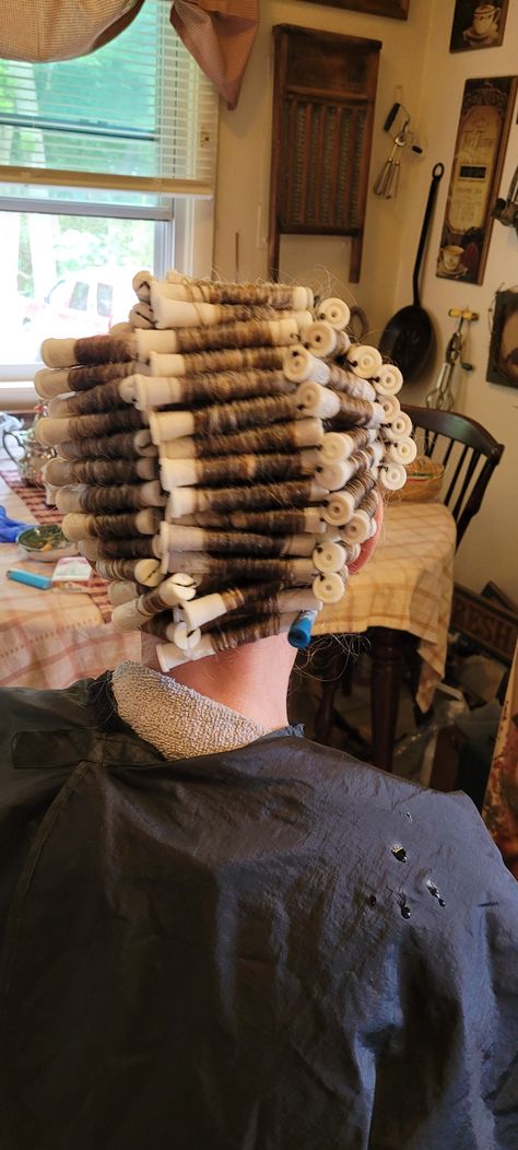 Old school perm.. The Best! White Perm Rods Curls, New Perm, Perm Rod Set, Hair Perm, Getting A Perm, Perm Rods, Permed Hairstyles, Hair Rollers, Vintage Hair