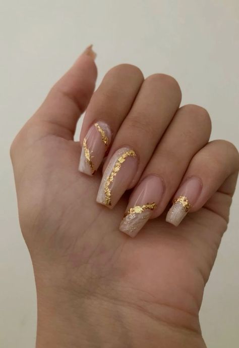 Elegant Touch Nails, Nails Yellow, White Nail Art, Casual Nails, Glow Nails, White Nail, Acrylic Nails Coffin Short, Pink Acrylic Nails, Luxury Nails