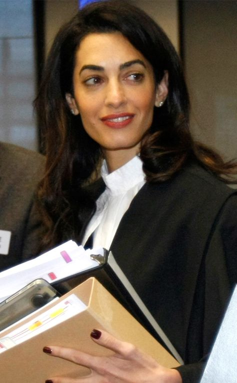 Amal Alamuddin, Law School Life, Law School Inspiration, Human Rights Law, Human Rights Lawyer, Women Lawyer, My Future Job, Lawyer Fashion, Amal Clooney