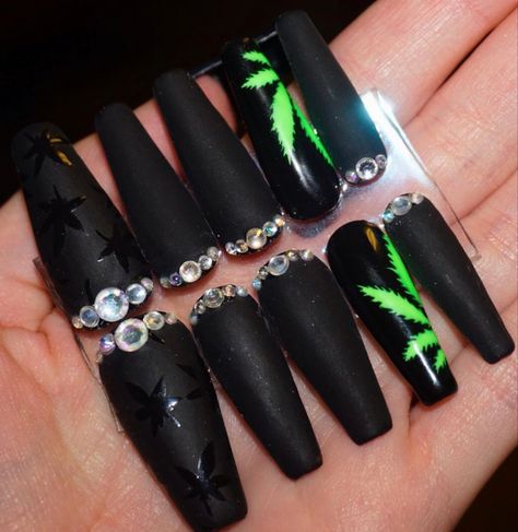 Nails Aesthetics, Rasta Nails, High Jokes, 2024 Nails, Halloween Acrylic Nails, Punk Nails, Blackout Poetry, Grunge Nails, Dope Nail Designs