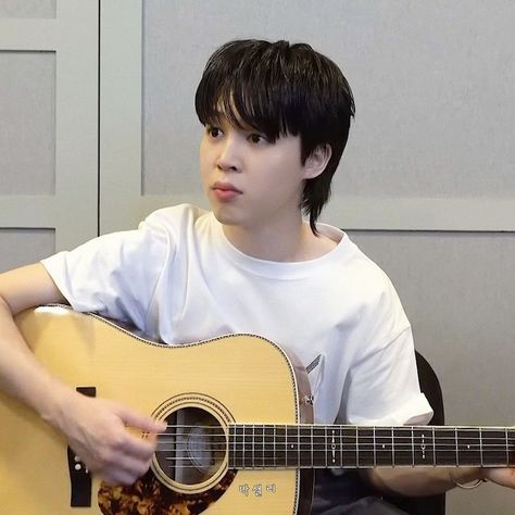 Bts Bomb, Bangtan Bomb, Park Jimin Cute, Jimin Wallpaper, Park Jimin Bts, Jimin Jungkook, Busan, Playing Guitar, Foto Bts