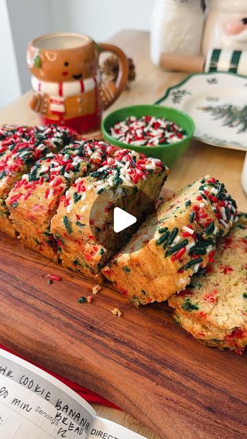 7,208 likes, 3,541 comments - munchiesbymallory on November 16, 2024: "sugar cookie banana bread 🍌🍪🎄 I already KNOWWWWW you have overripe banana sitting on your counter BEGGGGGGINNGGG to become something great so let’s make a festive twist on a classic 🍌🎄 This sugar cookie banana bread is packed with so many amazing flavors - brown butter, sweet overripe bananas, almond extract for the true sugar cookie taste… and of course SPRINKLES 🌈 Trust me, you will want to make this recipe for the Sugar Cookie Banana Bread With Sprinkles, Sugar Cookie Banana Bread, Christmas Banana Bread, Easy Christmas Cake Recipe, Yummy Deserts, Almond Extract, Christmas Cake Recipes, Overripe Bananas, Cookie Flavors