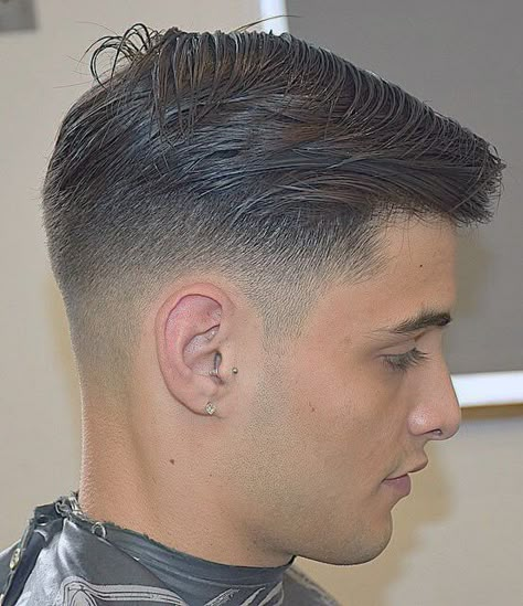 Fade Haircut Styles, Trendy Mens Hairstyles, Low Fade Haircut, Taper Fade Haircut, Tapered Haircut, Taper Fade, Mens Haircuts Fade, Corte De Cabelo Masculino, Short Haircut