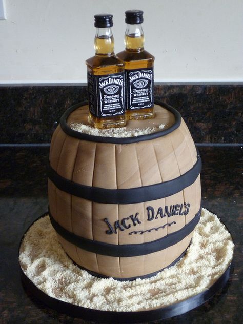 JACK DANIELS CAKE | Jack Daniels Cake  -birthday cakes for men- party-event- new age- parti- erkek dogum gunu pastasi- seker hamuru- butik pastacilik- organizasyon- erkeksi - yetiskin pastalari Jack Daniels Torte, Jack Daniels Cake, Adult Birthday Cakes, Birthday Cakes For Men, Crazy Cakes, Cakes For Men, Cupcake Cake, Novelty Cakes, Grooms Cake