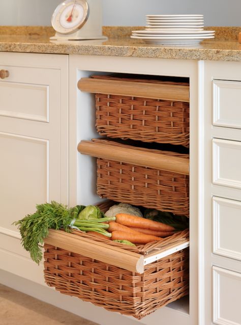 Store Vegetables In Kitchen, Vegetable Baskets For Kitchen, Kitchen Vegetable Storage, Basket Kitchen Storage, Storing Vegetables, Kitchen Basket Storage, Kitchen Sink Design, Kitchen Storage Ideas, Basket Kitchen