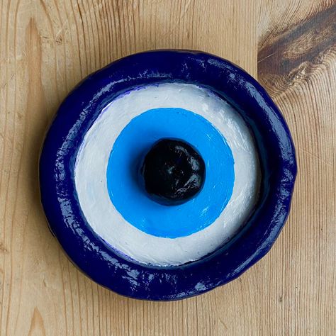 Clay Art Ideas, Clay Inspo, Clay Plates, Handmade Evil Eye, Sculpture Art Clay, Air Dry Clay Projects, Clay Diy Projects, Clay Crafts Air Dry, Ceramics Pottery Art