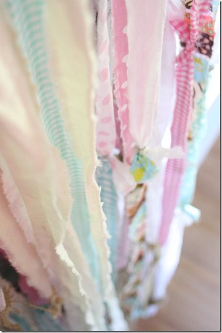 Fabric Strip Curtains, Studio Curtains, Hem Curtains, Boho Things, Rag Curtains, Pastel Weddings, Craft Booths, Reuse Fabric, Curtain Alternatives