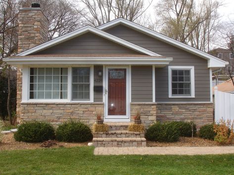 St. Louis Park James Hardie Timber Bark Lap Siding with Arctic White Trim Bark Siding, James Hardie Siding Colors, Bark Idea, James Hardie Siding, Types Of Siding, Hardie Siding, Exterior House Remodel, James Hardie, Lap Siding