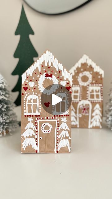 Brown Paper Gingerbread House, Brown Paper Bag Gingerbread House, Gingerbread House Paper Craft, Gingerbread Paper Bag, Cardboard Gingerbread Village, Painted Gingerbread Houses, Cardboard Gingerbread House Diy, Gingerbread House Cardboard, Paper Bag Gingerbread House