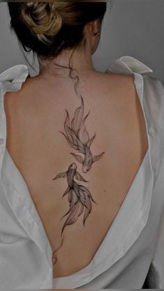 Koi Tattoo, Makeup 101, Pieces Tattoo, Spine Tattoos For Women, Gaming Tattoo, Spine Tattoo, Back Tattoo Women, Spine Tattoos, Art Tattoos