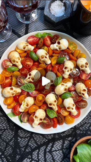 Ain’t Too Proud To Meg on Instagram: "SAVE this Spooky SKELETON CAPRESE 💀 for Halloween. RECIPE below. Plus the Skeleton molds are linked on my Amazon Storefront (link in bio). 
 
When you’re like me (someone that loves mozzarella + halloween is your favorite holiday), this recipe is a no-brainer to try out. I first saw it on Primal Wellness (https://primalwellness.coach) last year and knew I had to recreate it. In all honestly, the mozerella balls taste a little too ruberry if you pat them too much, so be careful not to overdo it. Next time I might try without patting at all. 💀💀💀
 

INGREDIENTS

8 ounces mozzarella ciliegine
1 pint cherry tomatoes, halved
2 tablespoons balsamic vinegar
2 tablespoons olive oil
1/4 cup basil leaves
Flakey salt
 
INSTRUCTIONS

1️⃣Preheat the oven to 350º Burn Yourself, Tomatoes And Mozzarella, Flakey Salt, Silicon Molds, Mozzarella Salad, Spooky Skeleton, Halloween Recipe, The Skeleton, Basil Leaves