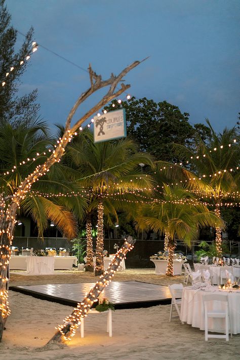 Couples Negril Jamaica, Jamaica Wedding Venues, Island Theme Wedding, Wedding Jamaica, Destination Wedding Checklist, Wedding In Jamaica, Wedding November, Jamaican Wedding, Dark Wedding Theme