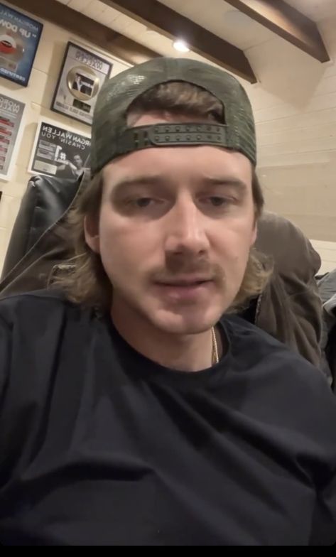 Morgan Wallen Selfie, Cooper Alan, Morgan Core, Best Country Singers, Android Wallpaper Art, New Photo Download, Morgan Wallen, Tim Mcgraw, Country Men