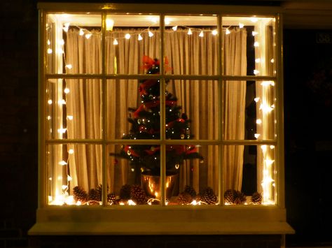 Christmas Window Lights Indoor, Window Christmas Lights, Great Missenden, Christmas Window Lights, Window Christmas, Christmas Lights Outside, Christmas House Lights, Holiday Storage, Christmas Window Decorations