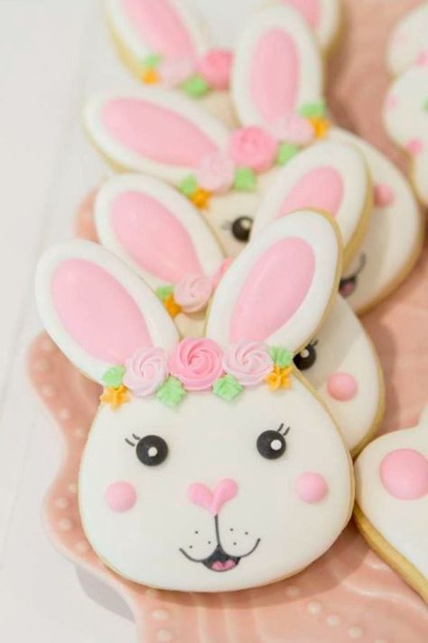 Bunny Cupcakes Ideas, Bunny Birthday Theme, Bos Baby, Easter Birthday Party, Some Bunny Is One, Bunny Birthday Party, Easter Sugar Cookies, Bunny Baby Shower, Bunny Party