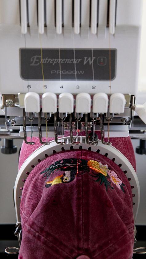 embroidery machine Pattern Combinations, Frame Pattern, Needle Embroidery, Office Solutions, Font Styles, New Hobbies, Hat Designs, Embroidery Machine, Sewing Machine