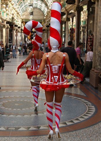 Candy Cane Costume, Diy Candy Cane, Candy Costumes, Event Stand, Event Entertainment, Quirky Fashion, Candy Girl, Christmas Style, Christmas Pudding