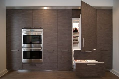 20 Built-In Refrigerator Setups That Will Blow You Away Houseboat Kitchen, Hidden Fridge, Modern Refrigerator, Integrated Refrigerator, Navy Kitchen, Interior Design Minimalist, Outdoor Kitchen Appliances, Built In Refrigerator, Kitchen Range Hood