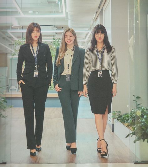 TWICE #TWICEZINE_Scan Korean Teacher Outfits High School, Office Attire Women, Corporate Attire, Office Wear Women, Business Outfits Women, Stylish Work Outfits, Girls Fashion Clothes, Professional Outfits, Business Attire