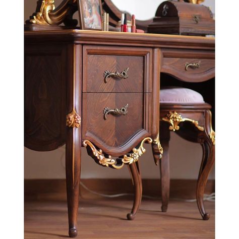 Beautiful natural polish with little golden antique Book your order now contact us on Whatsapp 03086665580 #instagram #instadaily #instalike #bed #furniture #furnituredesign #furniture Vanity Furniture, Furniture Polish, Furniture Vanity, Antique Book, Book Shelf, Bedroom Bed, Interior Furniture, Antique Books, Luxury Furniture