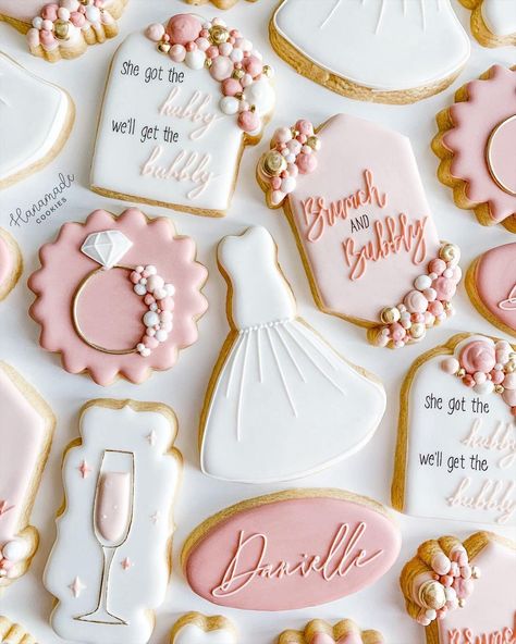 Wedding Dress Cookies, Bachelorette Cookies, Bridesmaid Brunch, No Bake Sugar Cookies, Wedding Shower Cookies, Bridal Cookies, Pink Cookies, Wedding Cake Cookies, Iced Biscuits