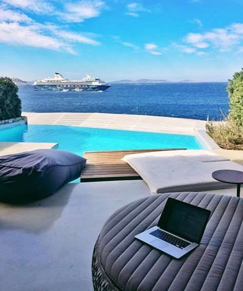 Travel Jobs, Laptop Lifestyle, Morning View, Rich Lifestyle, Luxury Lifestyle Dreams, Future Lifestyle, 2023 Vision Board, 2023 Vision, Digital Nomad