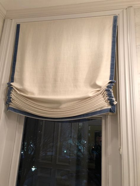 Ralph Lauren Window Treatments, Ralph Lauren Curtains, Creative Window Coverings, William Yeoward Crystal, Diy Roman Shades, Drapery Ideas, Ralph Lauren Fabric, Kitchen Window Treatments, Window Covering