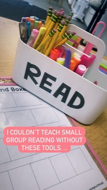 Small Group Teacher Table, Small Group Table, Table Caddy, Teacher Table, 4th Grade Teacher, Organized Classroom, Sight Word Cards, Small Group Reading, Small Group Instruction