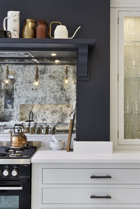 Kitchen Mirrored Backsplash, Black And Color Kitchen, Mirror As Backsplash Kitchen, Mirrors In Kitchen Ideas, Antique Mirrored Backsplash Kitchen, Mirror In Kitchen Wall, Antique Mirror Kitchen Splashback, Antique Mirror Backsplash Kitchen, Antiqued Mirror Backsplash Kitchen