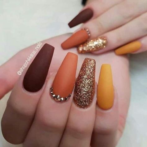 Fantastic Nails, Solid Color Nails, Simple Acrylic, Fall Nail Art Designs, Colorful Nails, Fall Acrylic Nails, Thanksgiving Nails, Fall Nail Art, Nail Designs Glitter