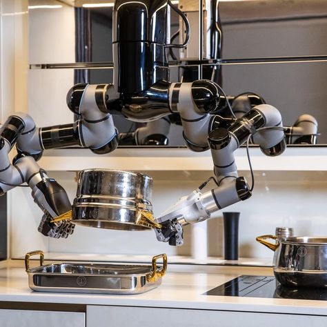 Read - This $330,000 Kitchen robot will make you a tasty meal and even do the dishes on Luxurylaunches Kitchen Robot, Rich Person, Kitchen Cost, Smart Fridge, Uk House, Kitchen Prices, Ultimate Kitchen, Digital Menu, First Kitchen