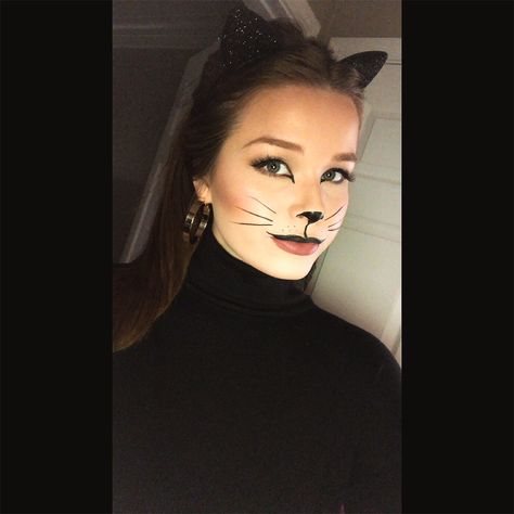 Cat Makeup Halloween Simple, Cute Cat Halloween Makeup, Simple Cat Costume, Womens Cat Costume, Cat Face Halloween Makeup Ideas, Halloween Cat Makeup For Women, Black Cat Halloween Makeup, Black Cat Halloween Costume Women, Cute Cat Costumes For Women