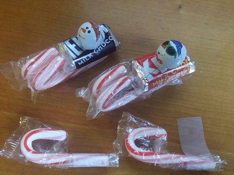 Candy Sled, Diy Gifts For Coworkers, Brachs Candy, Christmas Candy Crafts, Candy Sleigh, Candy Cane Sleigh, Candy Cane Gifts, Candy Cane Crafts, Christmas Candy Gifts