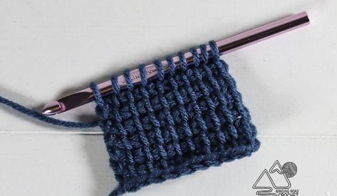 How to Tunisian Crochet - Lesson 1 Tunisian Simple Stitch - Winding Road Crochet Tunisian Crochet Simple Stitch, How To Tunisian Crochet, Tunisian Crochet For Beginners, Tunisian Patterns, Tunisian Stitches, Tunisian Simple Stitch, Winding Road Crochet, Cluster Stitch, Crocheted Cow Pattern