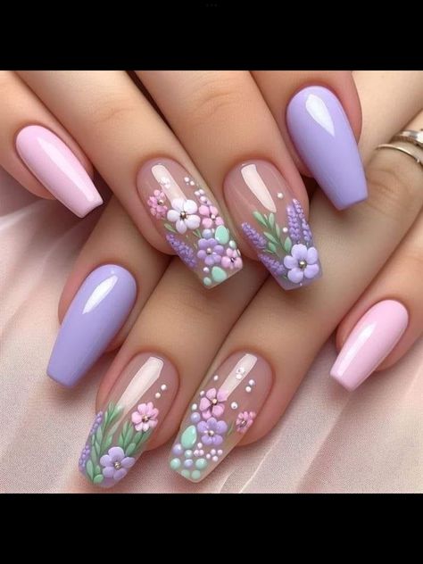 Lipsticks Aesthetic, Paris Nail Art, Purple Wedding Nails, Iris Nails, Peach Nail Art, Nails Colour, Palm Nails, Fashionable Nails, Elegant Nail Art