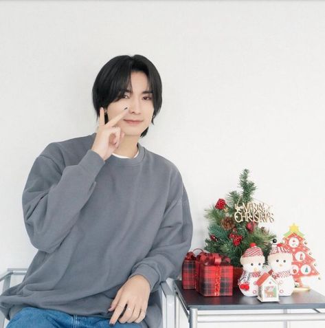 #yuto #adachiyuto #pentagon #aesthetic #christmas Aesthetic Christmas, Christmas