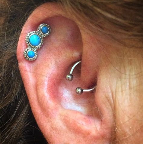 Piercing Daith, Daith Piercing Jewelry, Piercings For Girls, Piercings Unique, Pink Studs, Daith Piercing, Natural Stone Jewelry, Anniversary Jewelry, Cabochon Jewelry