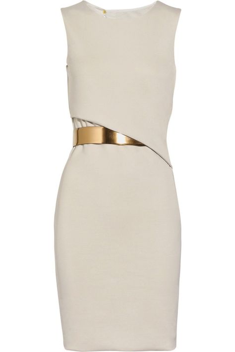 Detail Couture, White Sheath Dress, Mode Tips, Gucci Dress, Chique Outfits, Gold Belt, Looks Chic, Mode Inspiration, Trendy Dresses