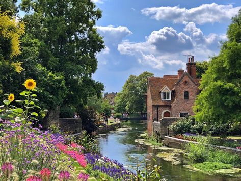 Howl's Moving Castle Movie, Scene Ideas, Canterbury Kent, Forest School Activities, Genius Loci, Visit Places, Travel Uk, Architecture Ideas, Howls Moving Castle