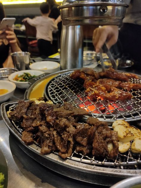 korean bbq will never go wrong! Korea Bbq, Korean Bbq, Comfort Food, Steak, Meat, Quick Saves