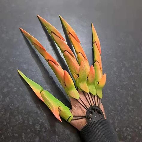 Amazon.com: ForceCar 1 Pair Halloween Articulated Mantis Fingers Gloves Realistic Flexible Skull Hand Model Fake Scarry Cosplay Haunted House Decor Extensions Fits All Finger Sizes (Green) : Toys & Games Finger Extensions, Knuckles Hand, Articulated Fingers, Toy Costume, Skull Hand, Praying Mantis, Finger Gloves, Hand Model, Skeleton Hand