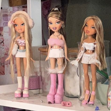 Kitty on Tumblr Miami Trip, Bratz Doll Outfits, Brat Doll, Bratz Girls, Bratz Inspired Outfits, Doll Aesthetic, Barbie Party, 2000s Fashion Outfits, Bratz Doll