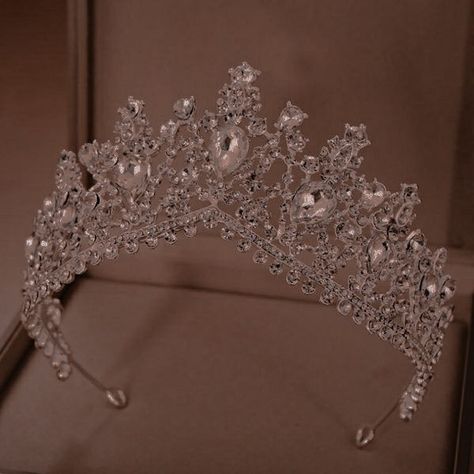 Xv Crowns Silver, Pink And Silver Quince Crown, Quincera Crown, White Quince Crown, Tiaras And Crowns Aesthetic, Sweet Sixteen Crown, Quincenera Crowns, Quinceanera Crowns Silver, 15 Crowns Quinceanera