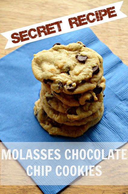 Secret Recipe — Molasses Chocolate Chip Cookies! via @tatertotsjello Secret Cookie Recipe, Oatmeal Breakfast Bars Healthy, Tollhouse Cookie Recipe, Molasses Recipes, Best Chocolate Chip Cookie, Secret Recipe, How Sweet Eats, Chocolate Chip Cookie, Molasses