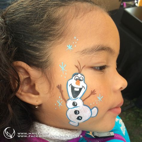 Elsa And Anna Face Paint, Elsa Frozen Face Painting, Face Painting Christmas Easy, Disney Face Painting Ideas, Frozen Face Painting Ideas, Disney Face Paint Easy, Frozen Face Paint Easy, Elsa Face Paint Easy, Olaf Face Paint