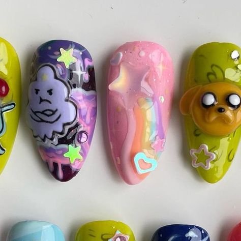 allycoolcattt🩰 on Instagram: "adventure time custom set 💖🌟🌈 - I LOVE THISSS!!! was so so so excited when @sydneys_nailsss reached out and asked for adventure time inspired set 🥹🫶🏻 loved sitting down & watching the show while making these & am so so happy with how they turned out :,)) thank you sydney!!!😙🩷 - #gel #gelnails #nails #nailart #nailartist #naildesign #naildesigns #pressons #pressonnails #pressonnailartist #chromenails #chrome #3dnails #nailsnailsnails #nailaddict #nails4today" Mystery Machine Nails, Bmo Nails, Adventure Time Nail Art, Moomin Nails, Adventure Time Nails, Witch Nails, Long Nail, Nail Stuff, 22nd Birthday