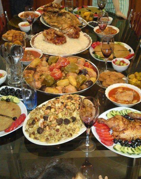 Iraqi food Iraqi Breakfast, Chaldean Food, Iraq Culture, Iraqi Recipes, Meze Recipes, Iraqi Cuisine, Kurdish Food, Afghan Food Recipes, Iraqi Food