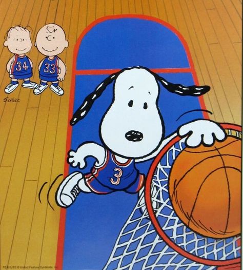 My favorite sport to play 🏀 then softball ⚾️ Love being active!!! Gifs Snoopy, Snoopy Cartoon, Snoopy Funny, Snoopy Images, Peanuts Cartoon, Peanuts Characters, Snoopy Wallpaper, Snoopy Quotes, Snoopy Pictures